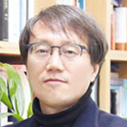 Dr. Choong-Min Ryu
Head of the Infectious Disease Research Center, KRIBB